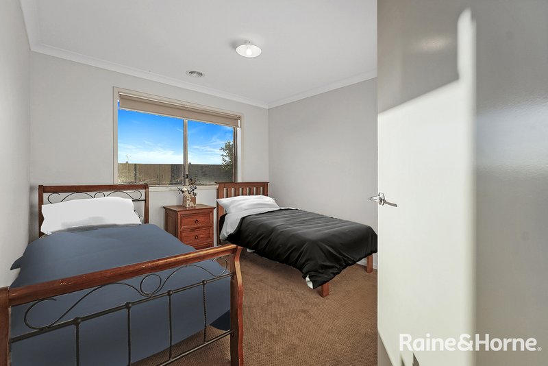 Photo - 44 Macumba Drive, Clyde North VIC 3978 - Image 11