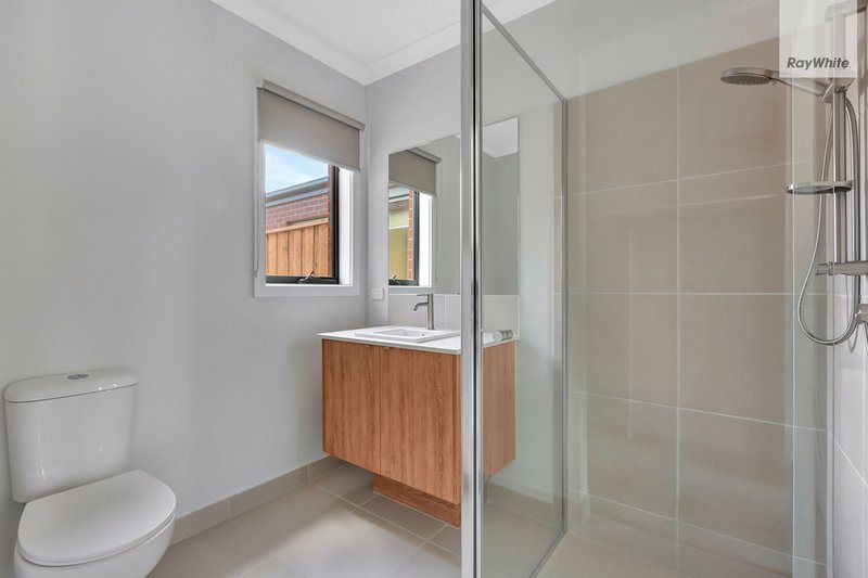 Photo - 44 Mallaig Drive, Beveridge VIC 3753 - Image 7