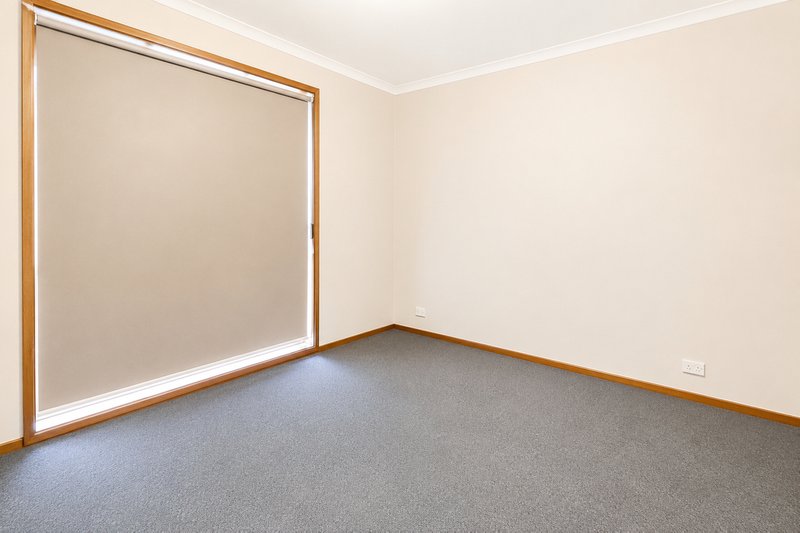 Photo - 44 Mambourin Street, Werribee VIC 3030 - Image 28