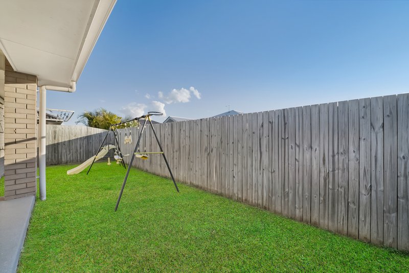 Photo - 44 Manhattan Crescent, North Lakes QLD 4509 - Image 5