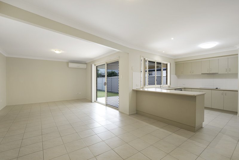 Photo - 44 Manning Esplanade, Thornlands QLD 4164 - Image 3