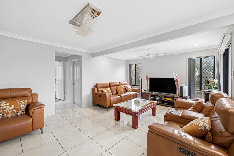 Photo - 44 Marcus Drive, Regents Park QLD 4118 - Image 5