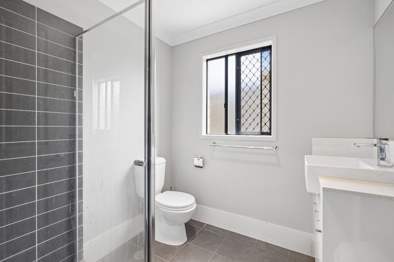 Photo - 44 Marcus Drive, Regents Park QLD 4118 - Image 13