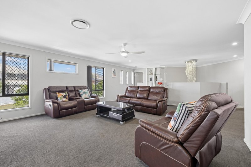 Photo - 44 Marcus Drive, Regents Park QLD 4118 - Image 17
