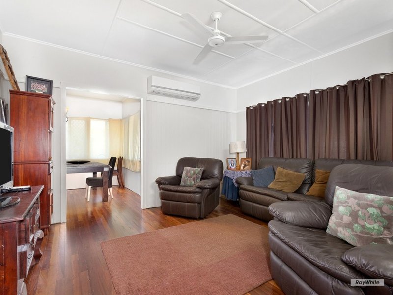 Photo - 44 Mary Street, The Range QLD 4700 - Image 4