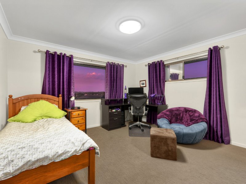 Photo - 44 Matisse Street, Carseldine QLD 4034 - Image 14