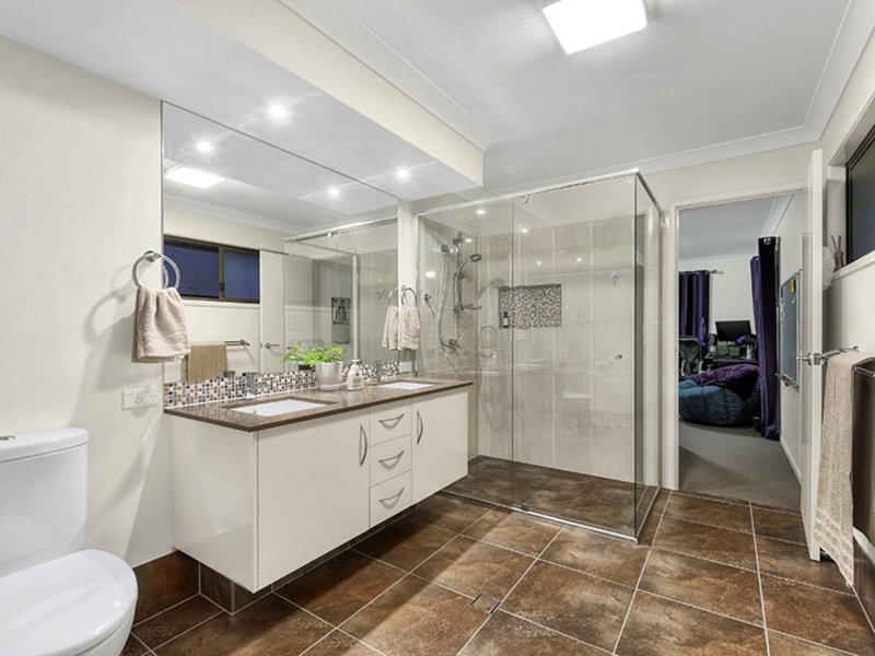 Photo - 44 Matisse Street, Carseldine QLD 4034 - Image 17