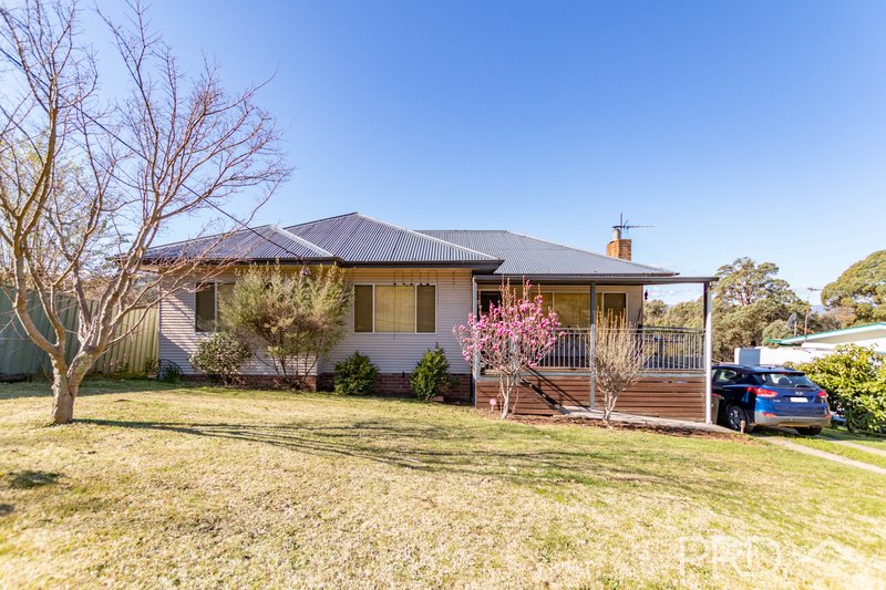 Photo - 44 Mayday Road, Batlow NSW 2730 - Image