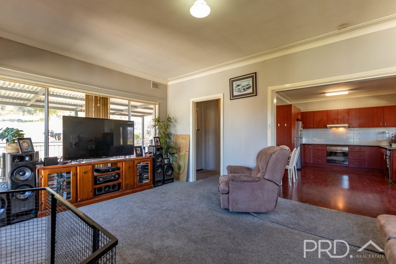 Photo - 44 Mayday Road, Batlow NSW 2730 - Image 4