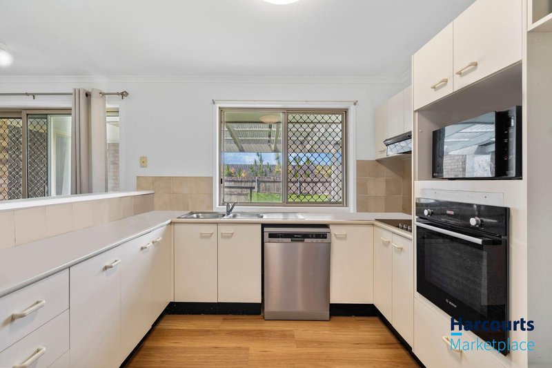 Photo - 44 Mcpherson Road, Sinnamon Park QLD 4073 - Image 2