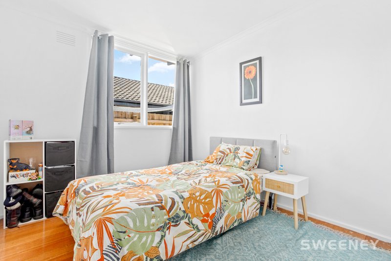 Photo - 44 Merton Street, Altona Meadows VIC 3028 - Image 8