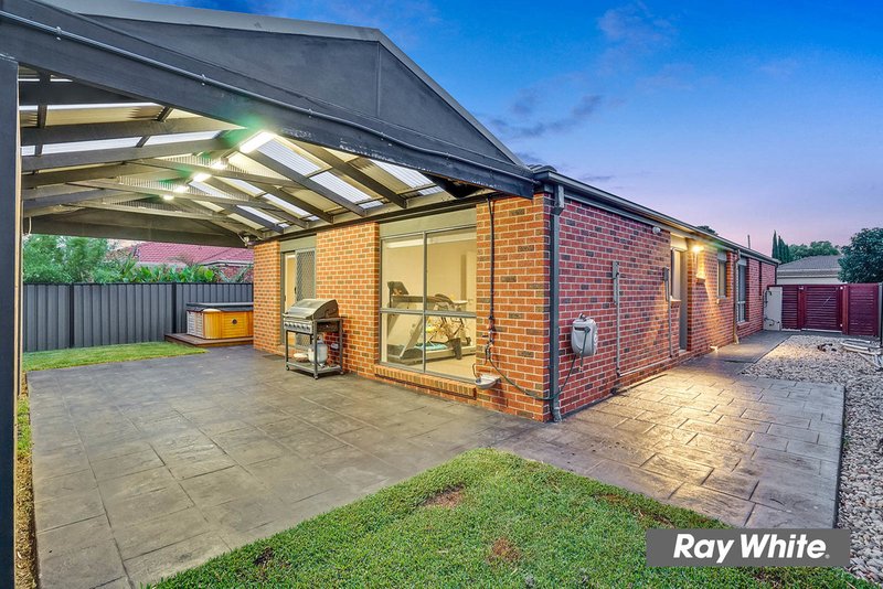 Photo - 44 Millendon Blvd , Tarneit VIC 3029 - Image 16