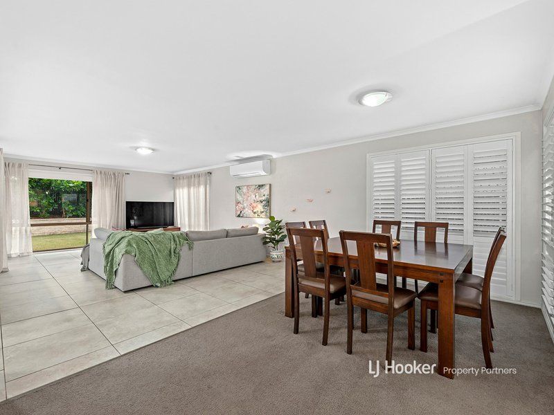 Photo - 44 Mindona Street, Wishart QLD 4122 - Image 5