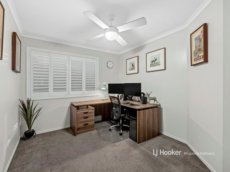 Photo - 44 Mindona Street, Wishart QLD 4122 - Image 20