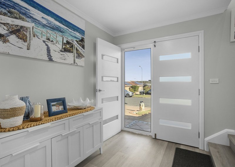 Photo - 44 Molong Road, Old Bar NSW 2430 - Image 2