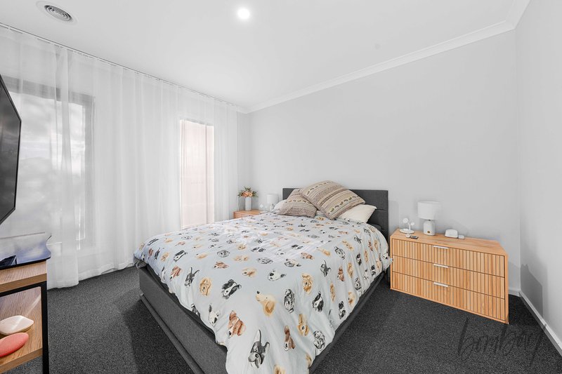 Photo - 44 Monakeeba Boulevard, Woodstock VIC 3751 - Image 6