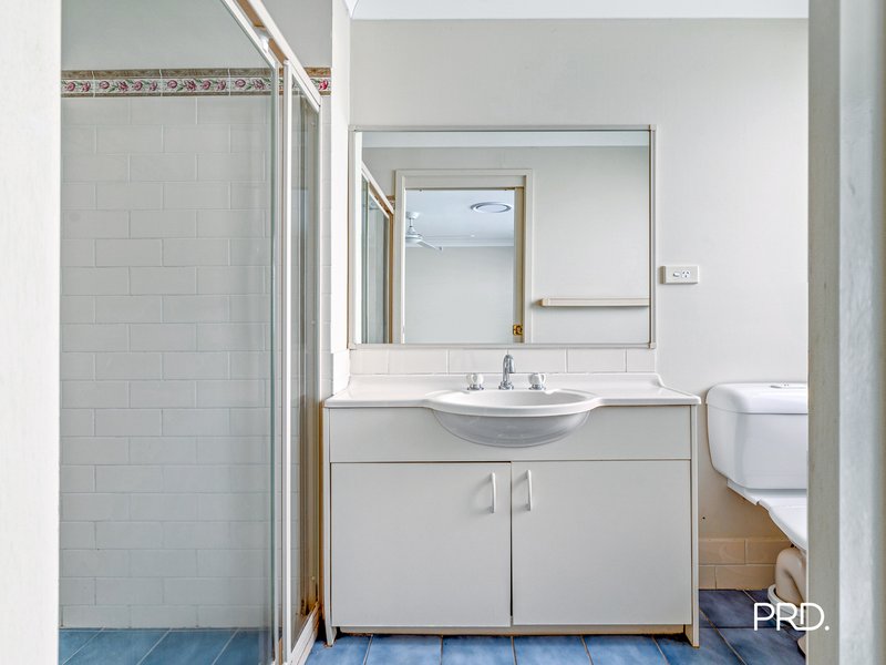 Photo - 44 Monarch Circuit, Glenmore Park NSW 2745 - Image 11