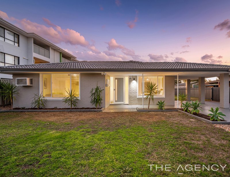Photo - 44 Morago Crescent, Cloverdale WA 6105 - Image 2