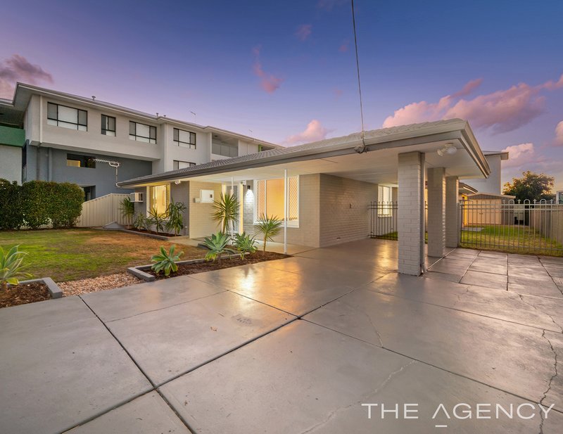 Photo - 44 Morago Crescent, Cloverdale WA 6105 - Image 3