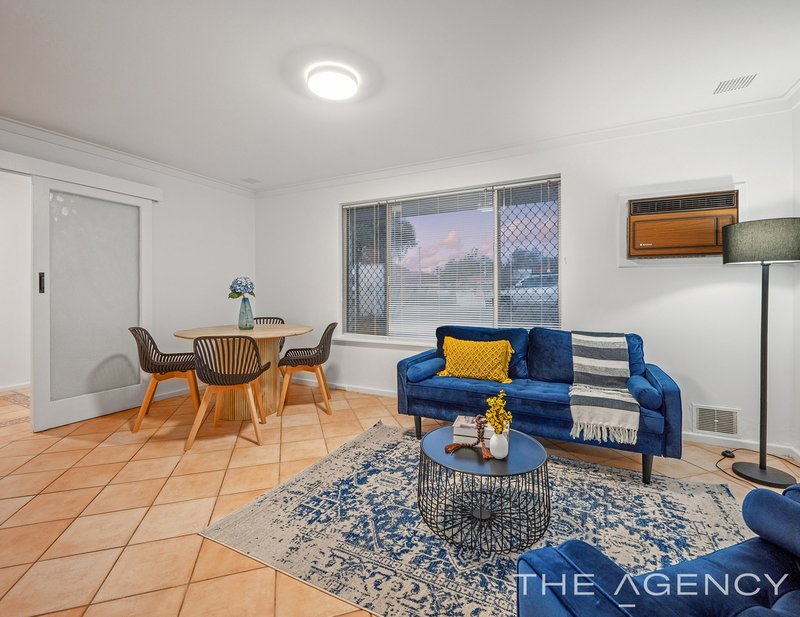 Photo - 44 Morago Crescent, Cloverdale WA 6105 - Image 7