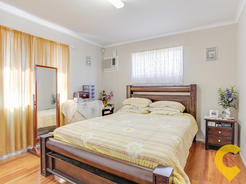 Photo - 44 Mortimer Street, Caboolture QLD 4510 - Image 5