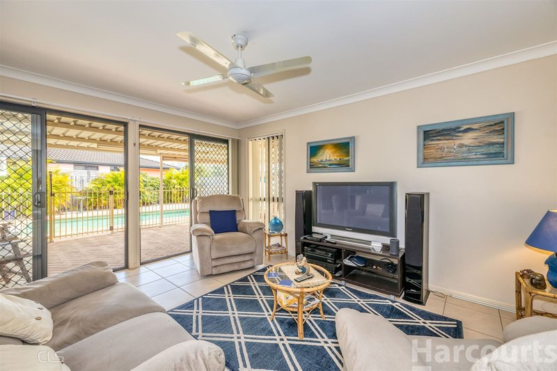 Photo - 44 Mossman Way, Sandstone Point QLD 4511 - Image 7