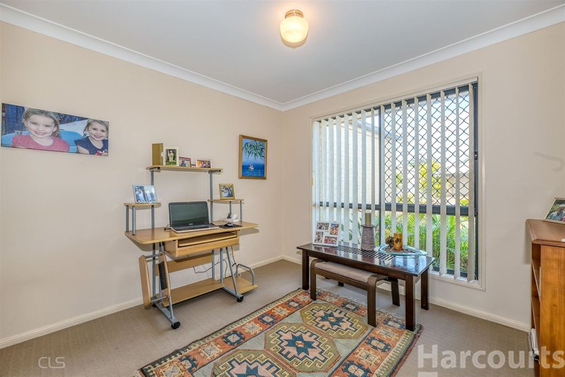 Photo - 44 Mossman Way, Sandstone Point QLD 4511 - Image 14