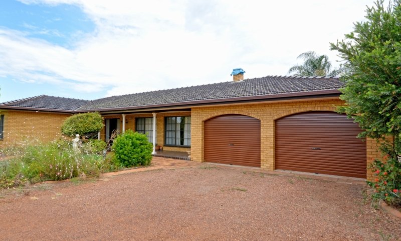 Photo - 44 Murray Road, Yoogali NSW 2680 - Image 3