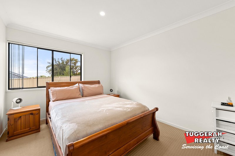 Photo - 44 Nigella Circuit, Hamlyn Terrace NSW 2259 - Image 3