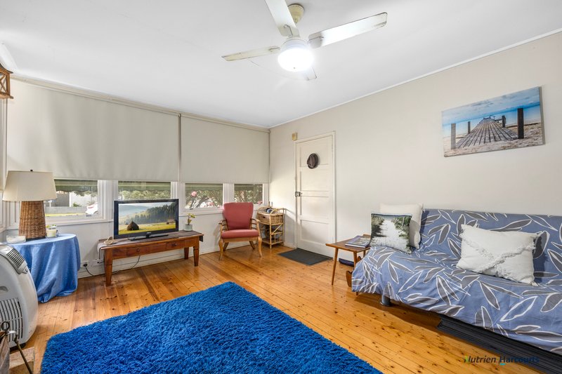 Photo - 44 Ninth Street, Eildon VIC 3713 - Image 4