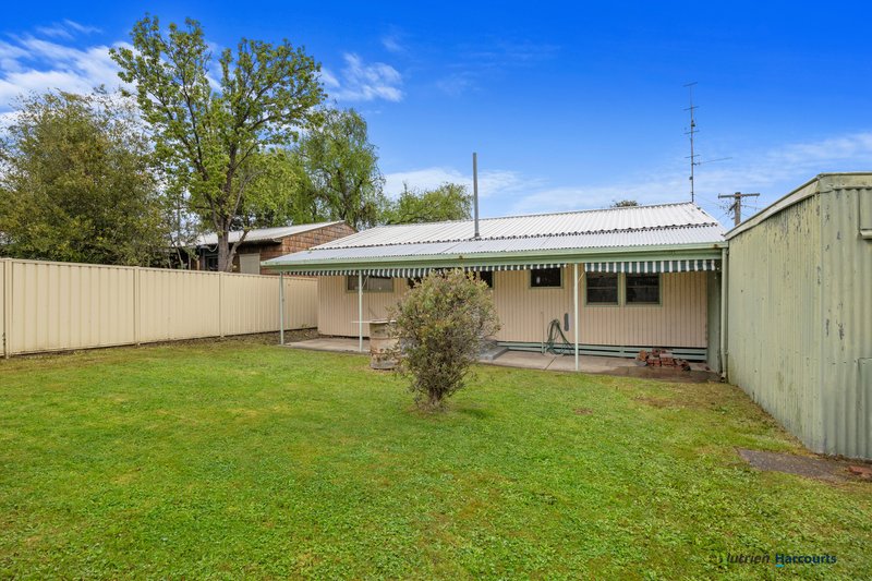 Photo - 44 Ninth Street, Eildon VIC 3713 - Image 16