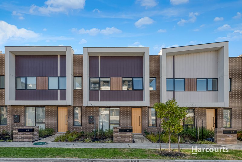 Photo - 44 Northcote Circuit, Burwood East VIC 3151 - Image 1