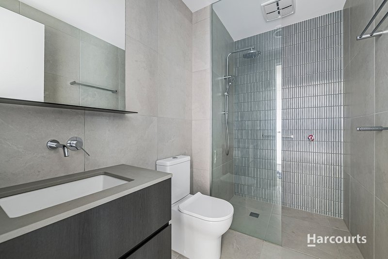 Photo - 44 Northcote Circuit, Burwood East VIC 3151 - Image 8