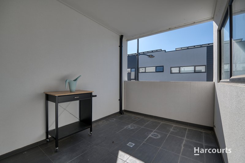 Photo - 44 Northcote Circuit, Burwood East VIC 3151 - Image 10