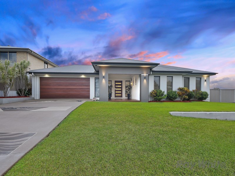 Photo - 44 Oisin Street, Murrumba Downs QLD 4503 - Image 2