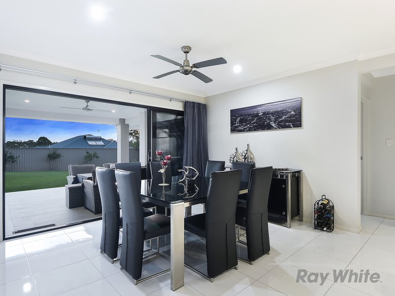 Photo - 44 Oisin Street, Murrumba Downs QLD 4503 - Image 8