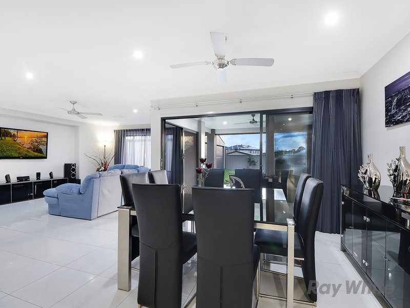 Photo - 44 Oisin Street, Murrumba Downs QLD 4503 - Image 9