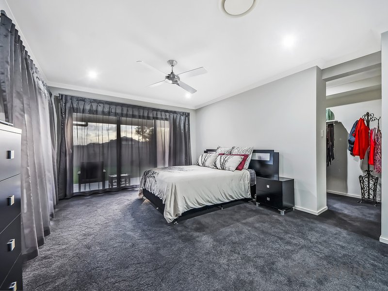 Photo - 44 Oisin Street, Murrumba Downs QLD 4503 - Image 18