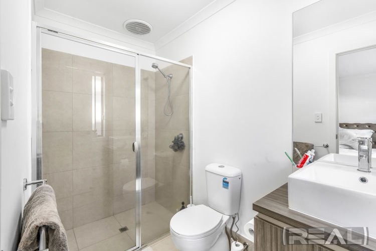 Photo - 44 Olympic Way, Munno Para West SA 5115 - Image 14