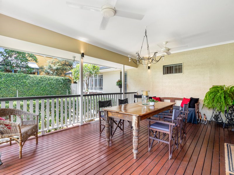 Photo - 44 Oriel Road, Yeronga QLD 4104 - Image 11