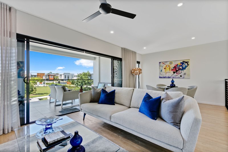 Photo - 44 Osborne Circuit, Maroochydore QLD 4558 - Image 5