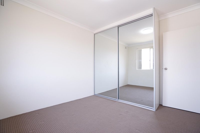 Photo - 4/4 Oswald Street, Campsie NSW 2194 - Image 5