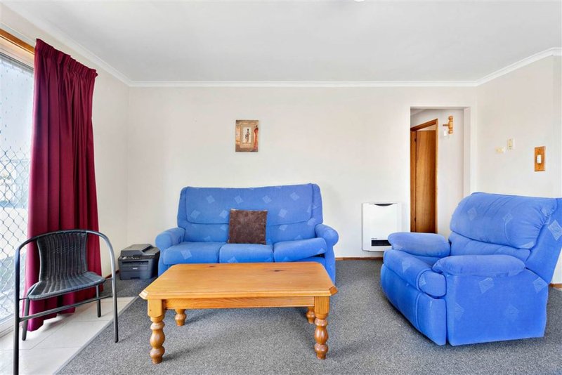 Photo - 4/4 Parklands Parade, Newnham TAS 7248 - Image 3