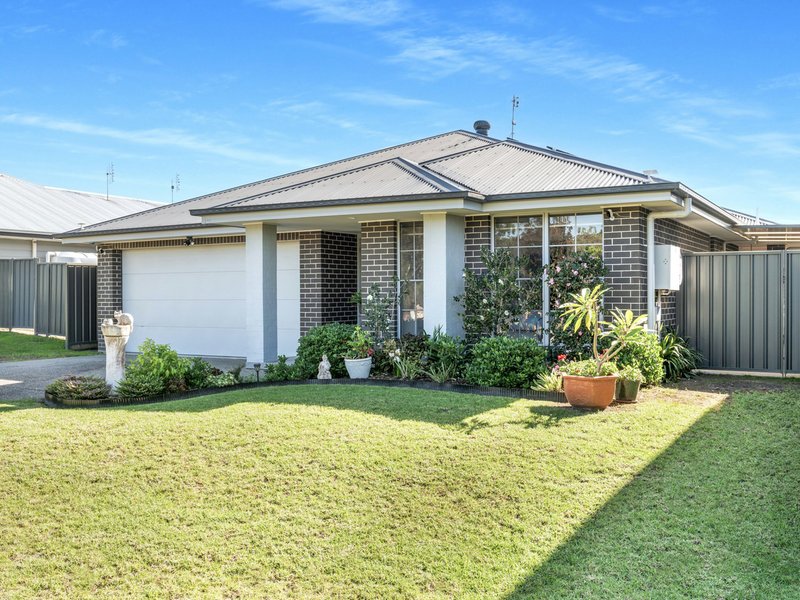 Photo - 44 Peacehaven Way, Sussex Inlet NSW 2540 - Image 1