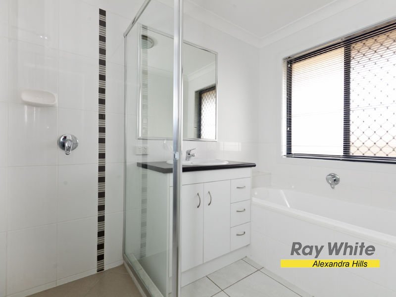 Photo - 44 Pentecost Place, Redland Bay QLD 4165 - Image 8