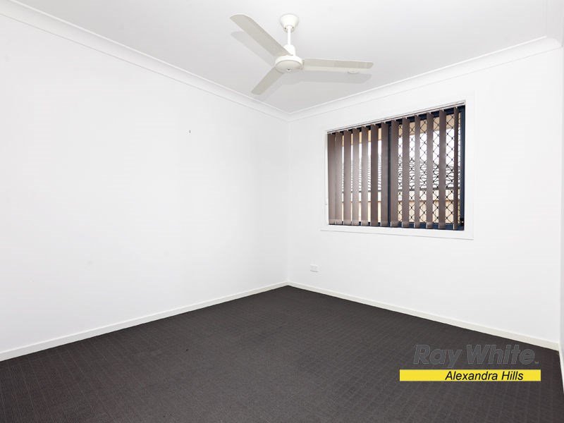 Photo - 44 Pentecost Place, Redland Bay QLD 4165 - Image 11
