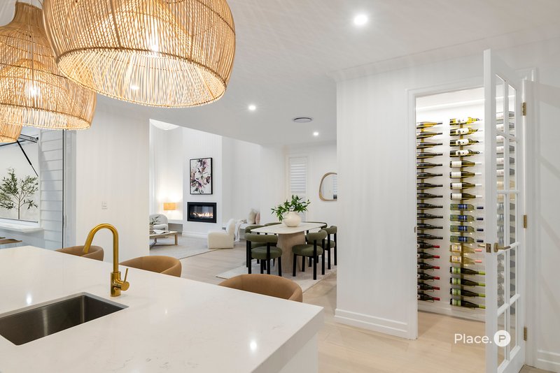 Photo - 44 Reuben Street, Holland Park QLD 4121 - Image 6