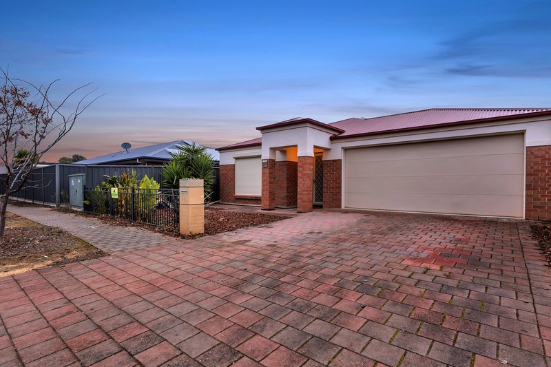 Photo - 44 Riesling Crescent, Andrews Farm SA 5114 - Image 2