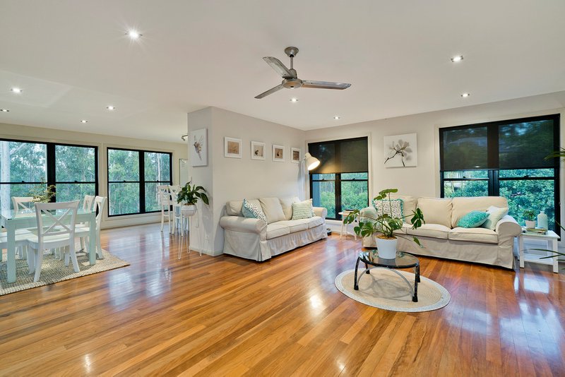 Photo - 44 Rise Place, Upper Kedron QLD 4055 - Image 6