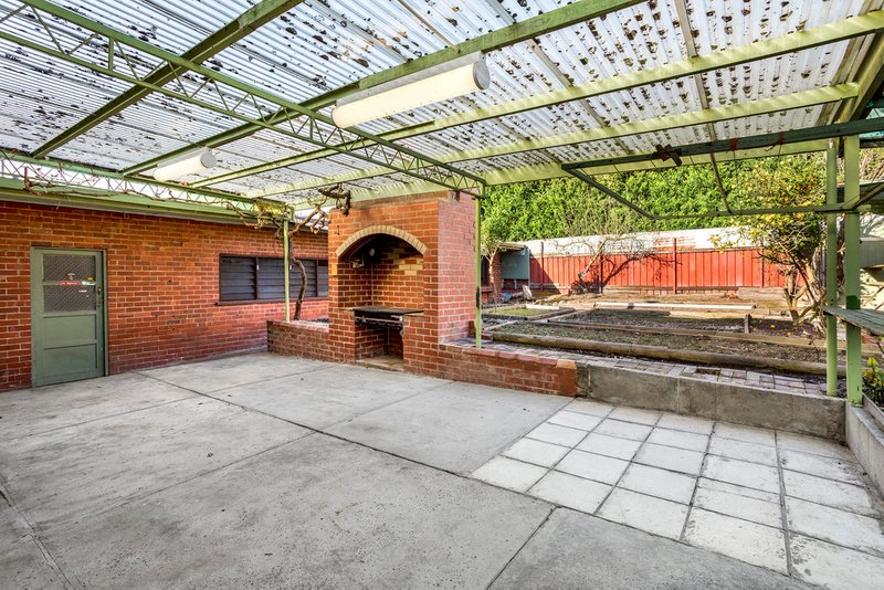 Photo - 44 Robert Street, Bulleen VIC 3105 - Image 5